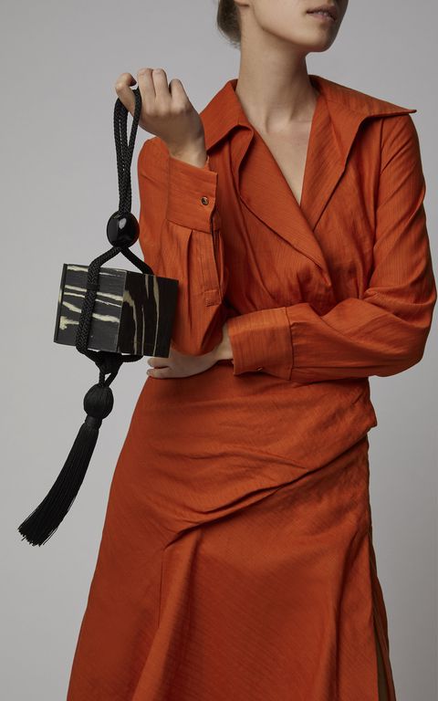 Este es el nuevo bolso de moda entre las famosas e ‘influencers’