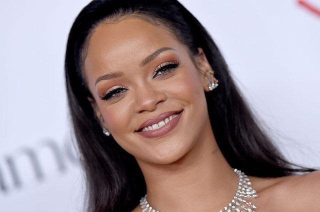 Rihanna sigue triunfando en el mundo de la moda de la mano de Louis Vuitton