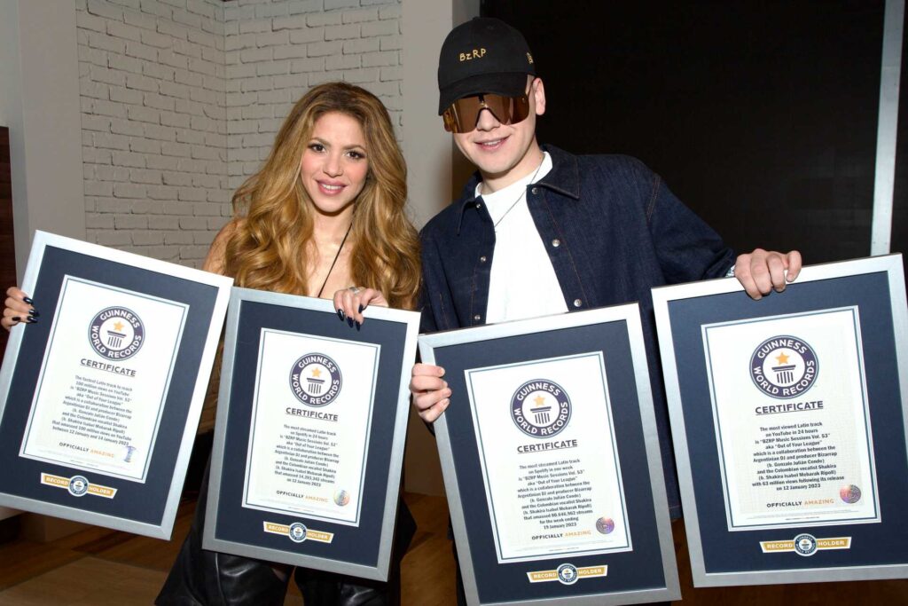 Shakira y Bizarrap hacen historia al batir cuatro récords Guinness con su “BZRP Music Sessions Vol.53”