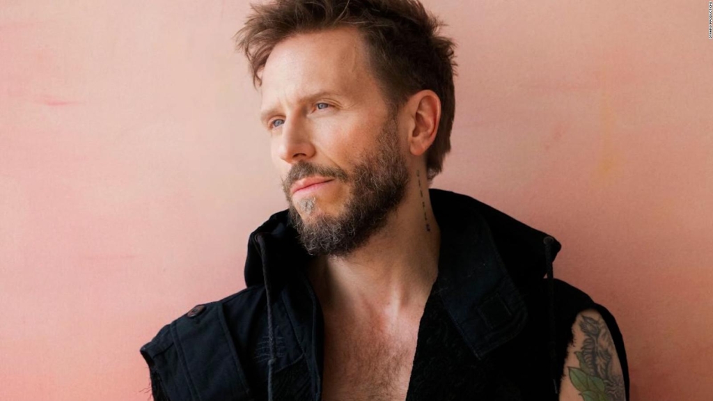 Noel Schajris muestra su álbum en solitario con una nueva herramienta digital