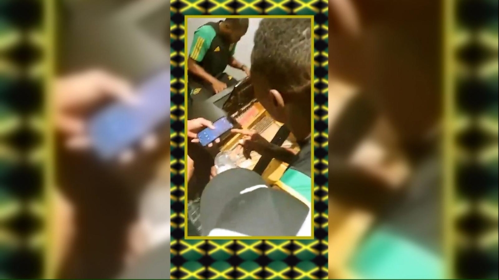 Video: Jamaica se luce cantando John Legend