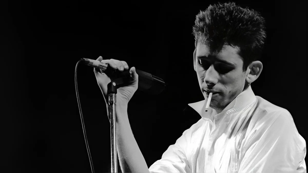 AYER FUE EL MULTITUDINARIO FUNERAL DE SHANE MCGOWAN Shane MacGowan, líder de The Pogues, murió a los 65 años | RPP Noticias