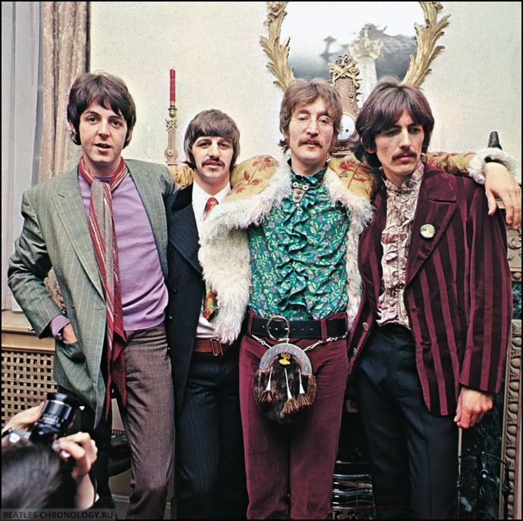 LA PELICULA DE LA FIESTA DE LA PRESENTACIÓN DEL "SGT PEPPERS" DE LOS BEATLES