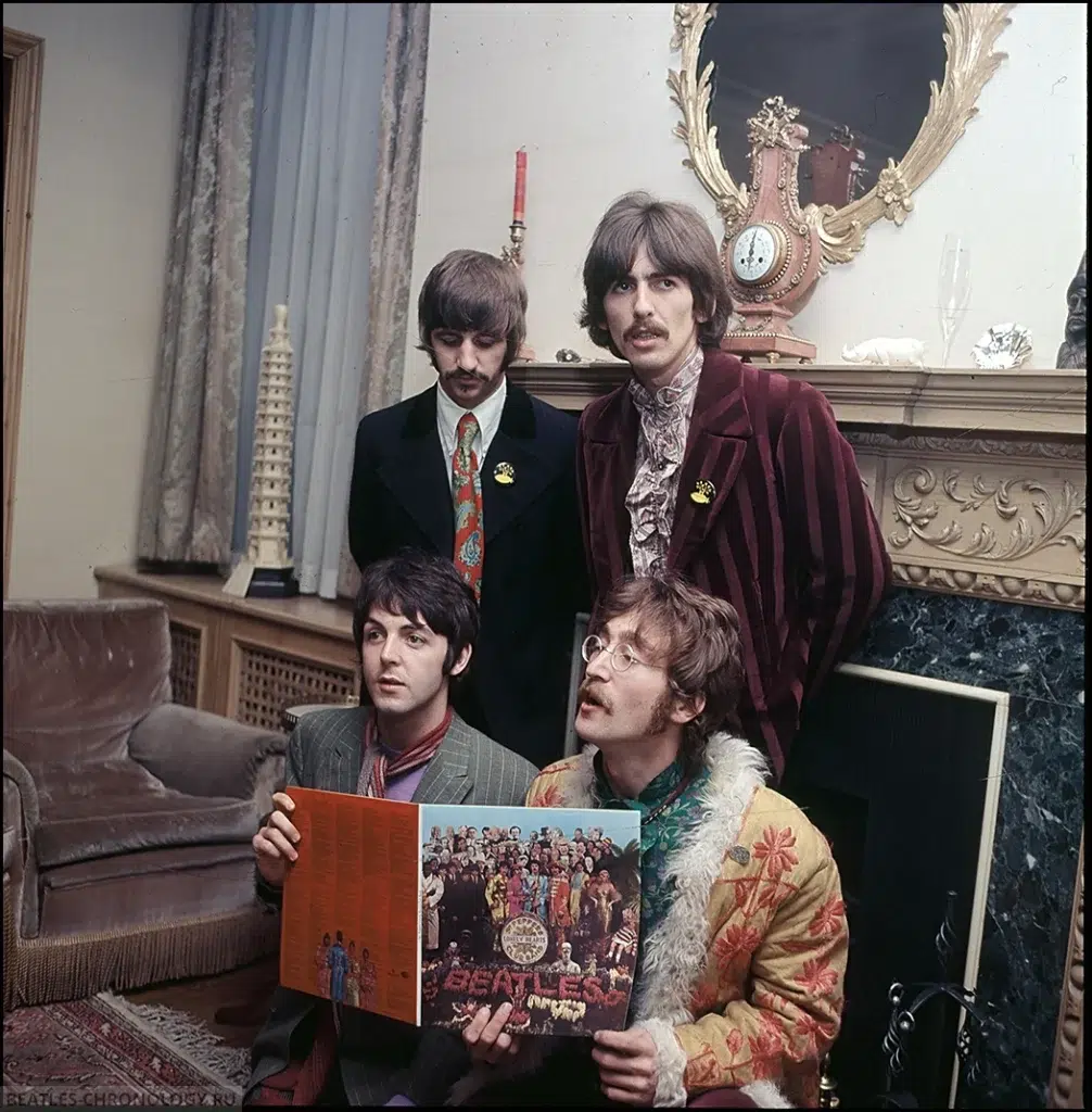 LA PELICULA DE LA FIESTA DE LA PRESENTACIÓN DEL "SGT PEPPERS" DE LOS BEATLES
