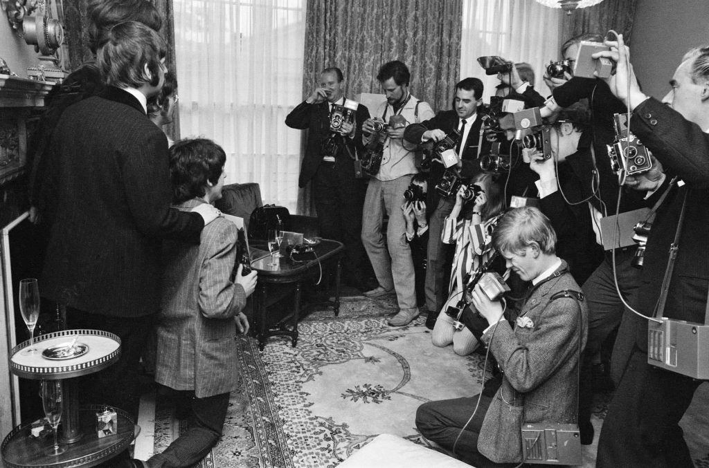 LA PELICULA DE LA FIESTA DE LA PRESENTACIÓN DEL "SGT PEPPERS" DE LOS BEATLES