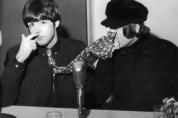 CINCO PARECIDOS RAZONABLES DE LOS BEATLES