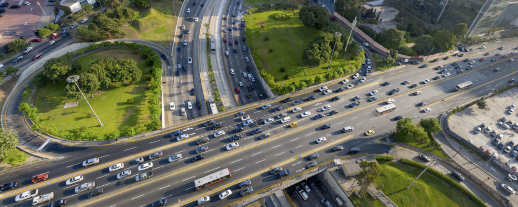 Ingeniería de Transporte: Soluciones Innovadoras para la Movilidad Urbana 