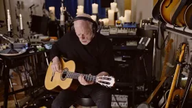 DAVID GILMOUR VOLVERÁ A SALIR DE GIRA