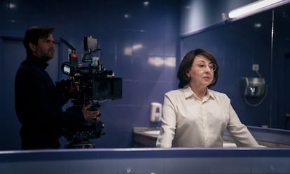 Carmen Machi, como la inspectora de Hacienda Sara Santano, durante el rodaje de 'Celeste'.