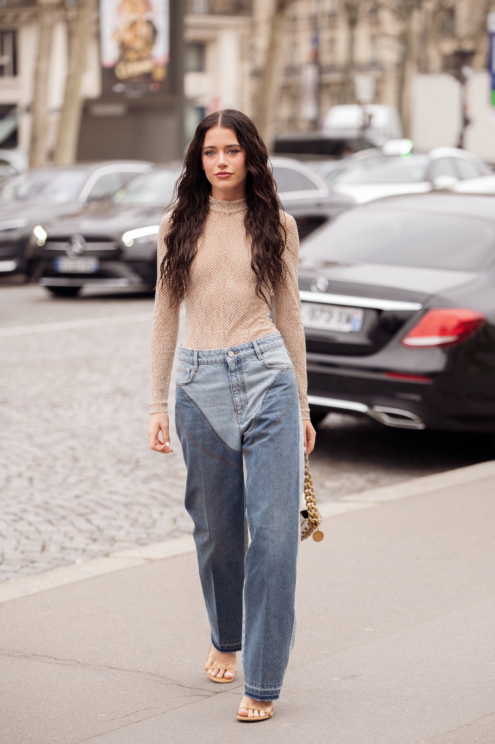 vaqueros bicolor vistos en el street style