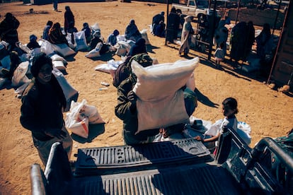 Las familias se quejan de, cada vez, la cantidad de alimentos que les reparten es menor. Las ONG y agencias de la ONU que trabajan en los campamentos avisan de que los recortes en las raciones tienen un impacto en la salud de las personas: ha aumentado la tasa de anemia entre mujeres embarazadas y lactantes, así como el retraso en el crecimiento de los menores de cinco años. 