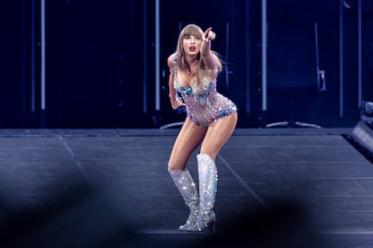 Taylor Swift, tras acabar uno de sus primeros temas.