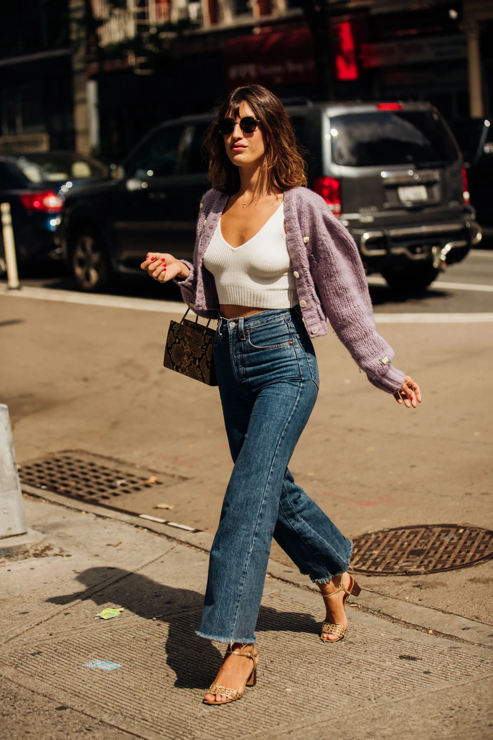 22 sandalias doradas en tendencia
