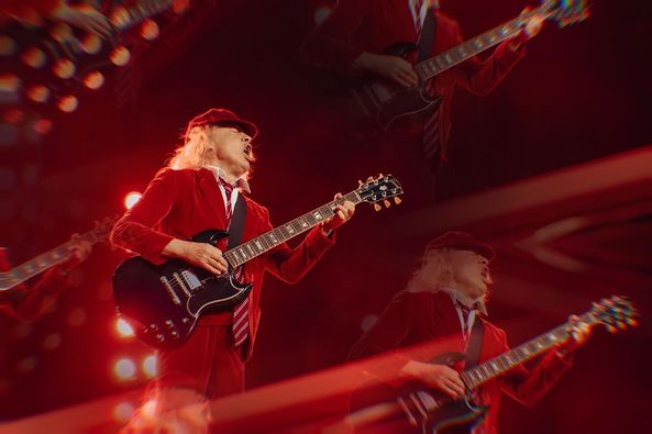 Puede ser una imagen de 2 personas y guitarra