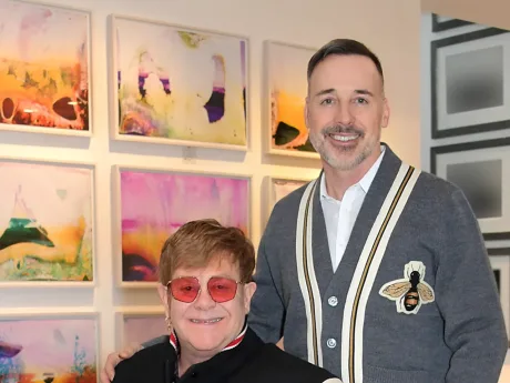 EXPOSICIÓN DE FOTOS DE ELTON JOHN, CUANDO ÉL ODIA QUE SE LE FOTOGRAFÍE