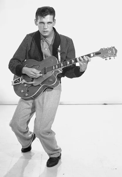 LA MUERTE DEL SOBERBIO DUANNE EDDY , EL REY DEL "TWANG "
