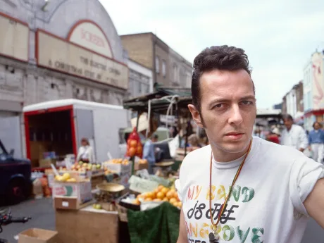 LO FANTÁSTICO Y LO DETESTABLE DE THE CLASH, SEGÚN JOE STRUMMER