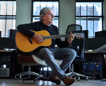 Marcos Fermoselle, en los estudios de Warner Music en Madrid. 