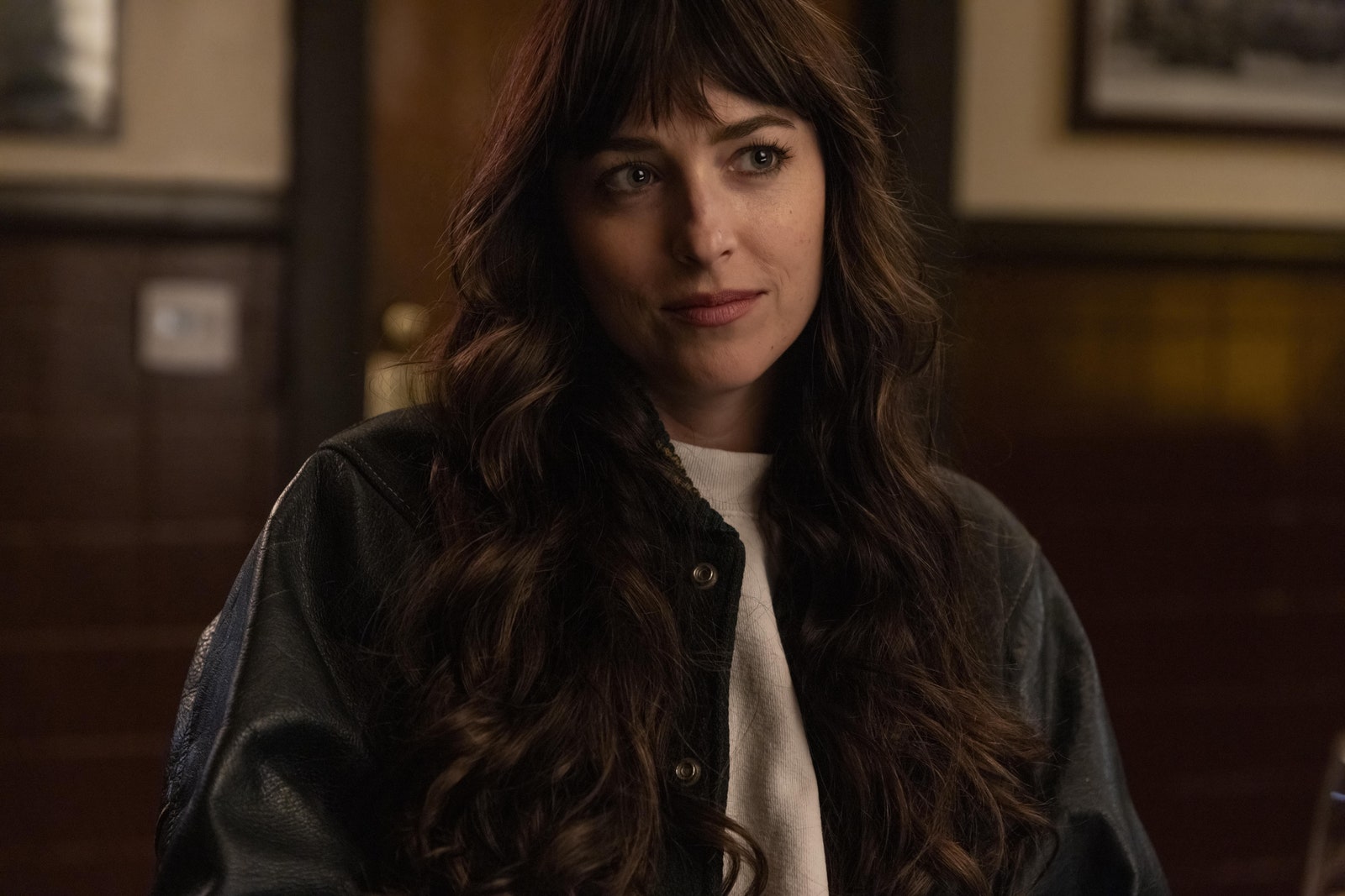 ‘¿Todo bien es la comedia 'queer' de Dakota Johnson