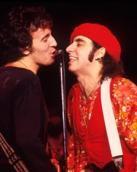 STEVEN VAN ZANDT VE NEGRO EL FUTURO DEL ROCK CLÁSICO