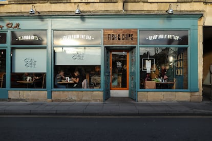 The Scallop Shell es un restaurante de pescado y de marisco a la parrilla en Bath.