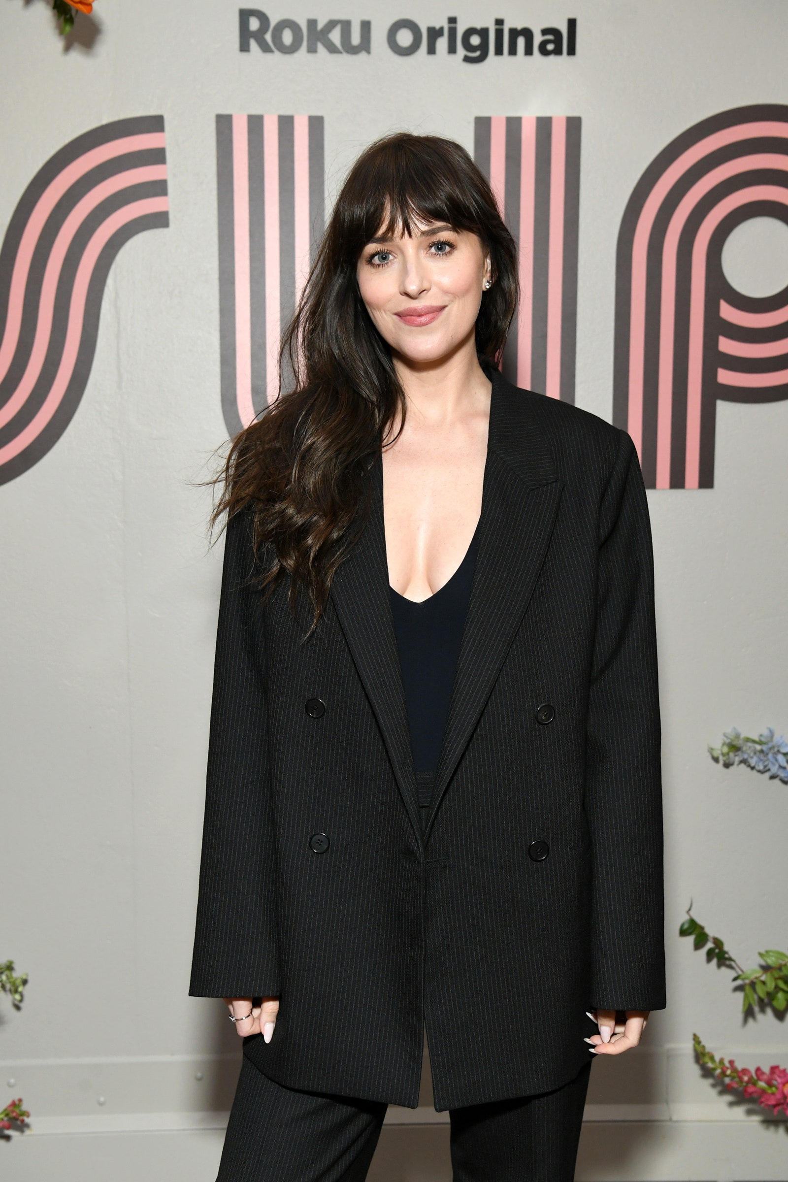 18 ocasiones en las que Dakota Johnson lució el flequillo perfecto