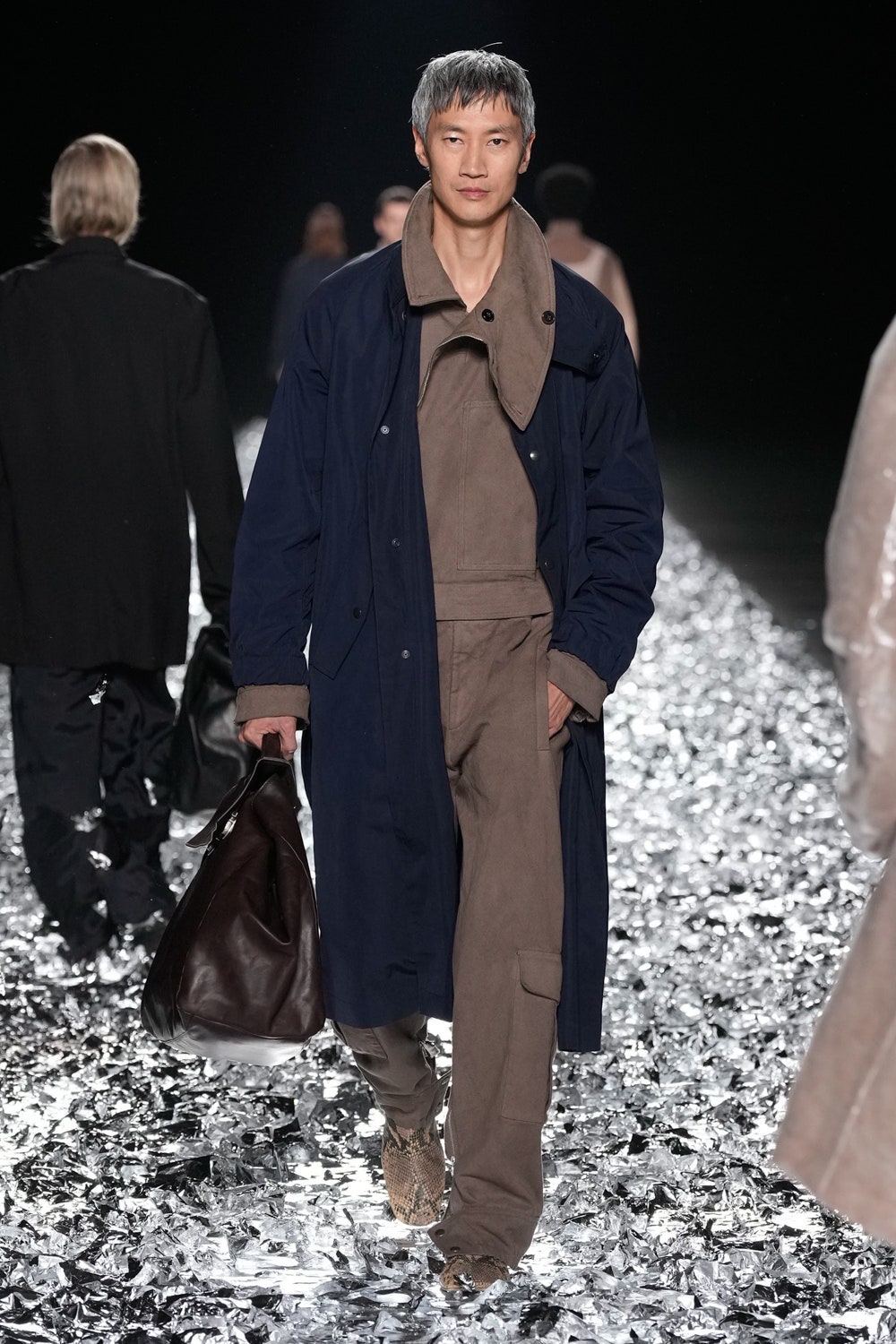 El desfile de despedida de Dries Van Noten es la consolidación definitiva del creador