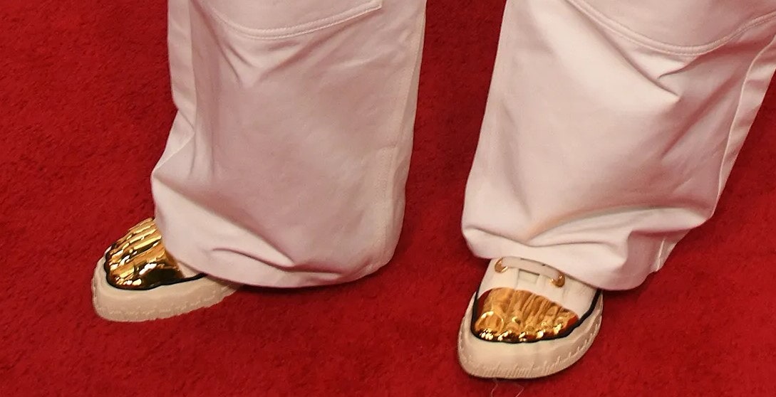 Demi Moore Schiaparelli