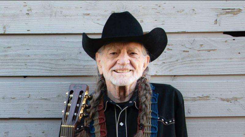 Willie Nelson Announces New Album "The Border"