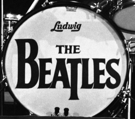 LA VERDAD SOBRE EL LOGO DE "THE BEATLES" EN LA BATERÍA DE RINGO STARR