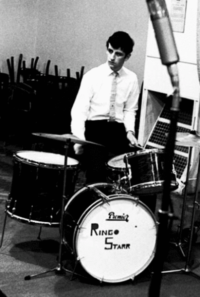LA VERDAD SOBRE EL LOGO DE "THE BEATLES" EN LA BATERÍA DE RINGO STARR