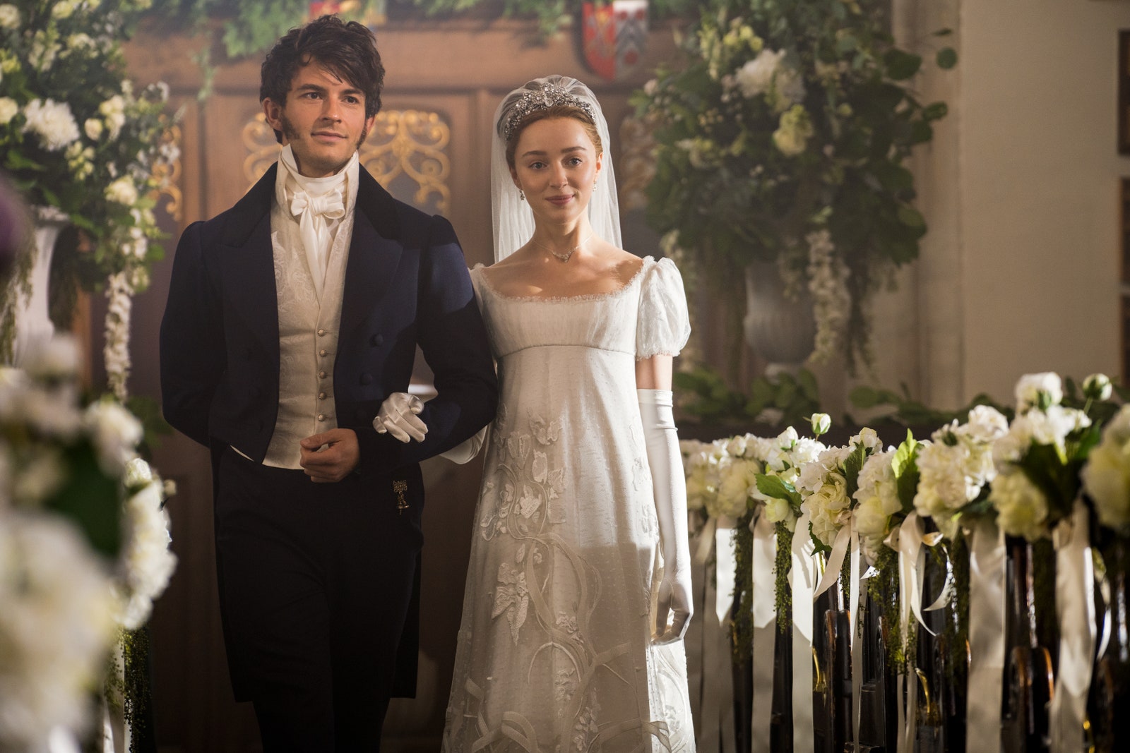 ‘Los Bridgerton todo lo que los vestidos de novia de las protagonistas de la serie nos dicen sobre las próximas...
