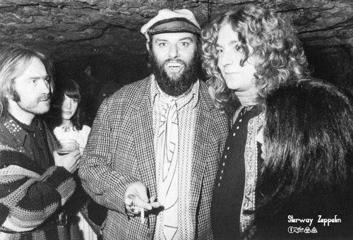Pin by Susana Solari on wholelottaled | Robert plant led zeppelin, Led zeppelin, Robert plant