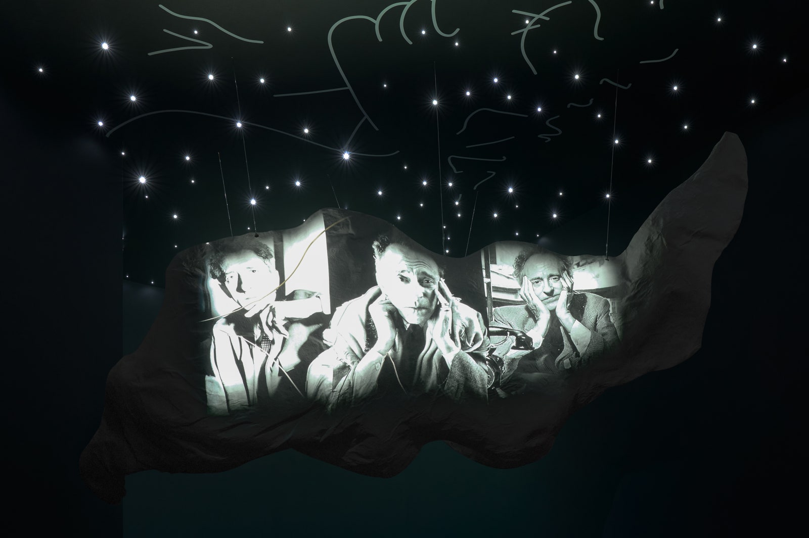 Una de las salas de la pop up de Cartier en Singapur en las que se homenajeaba al artista Jean Cocteau.
