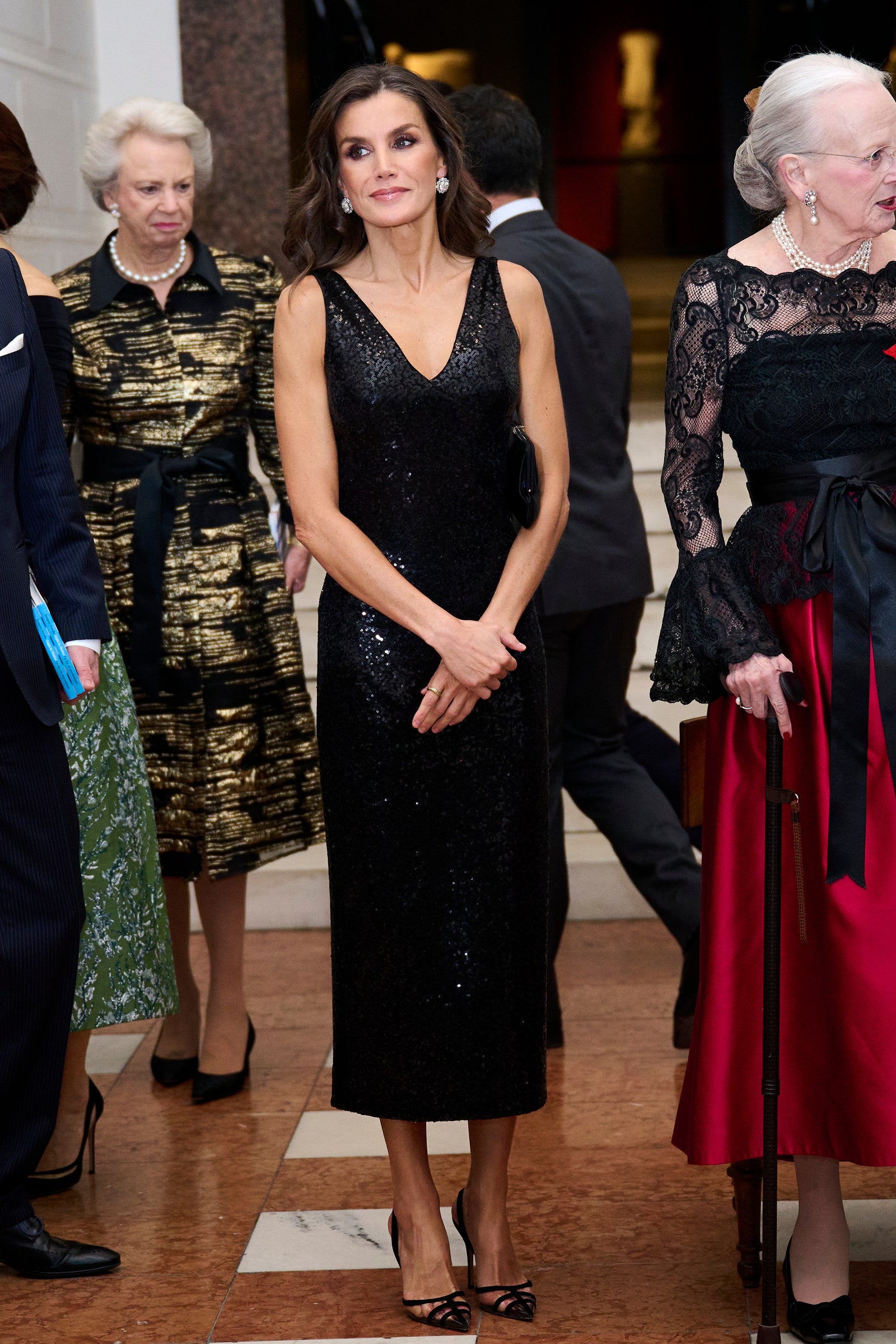 La reina Letizia vestida de Rotate en su viaje a Dinamarca.
