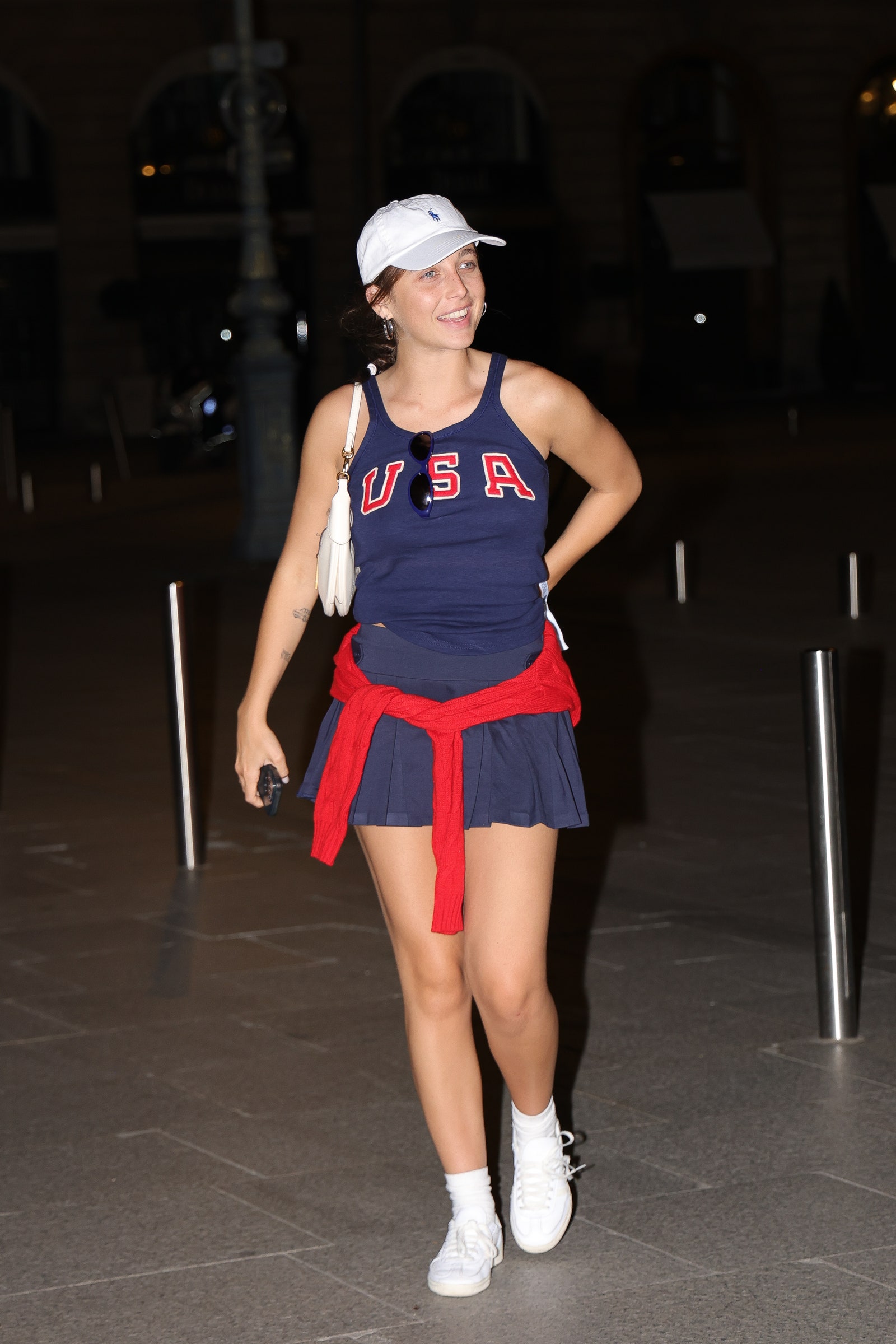 Emma Chamberlain con un look en los juegos olimpicos de paris