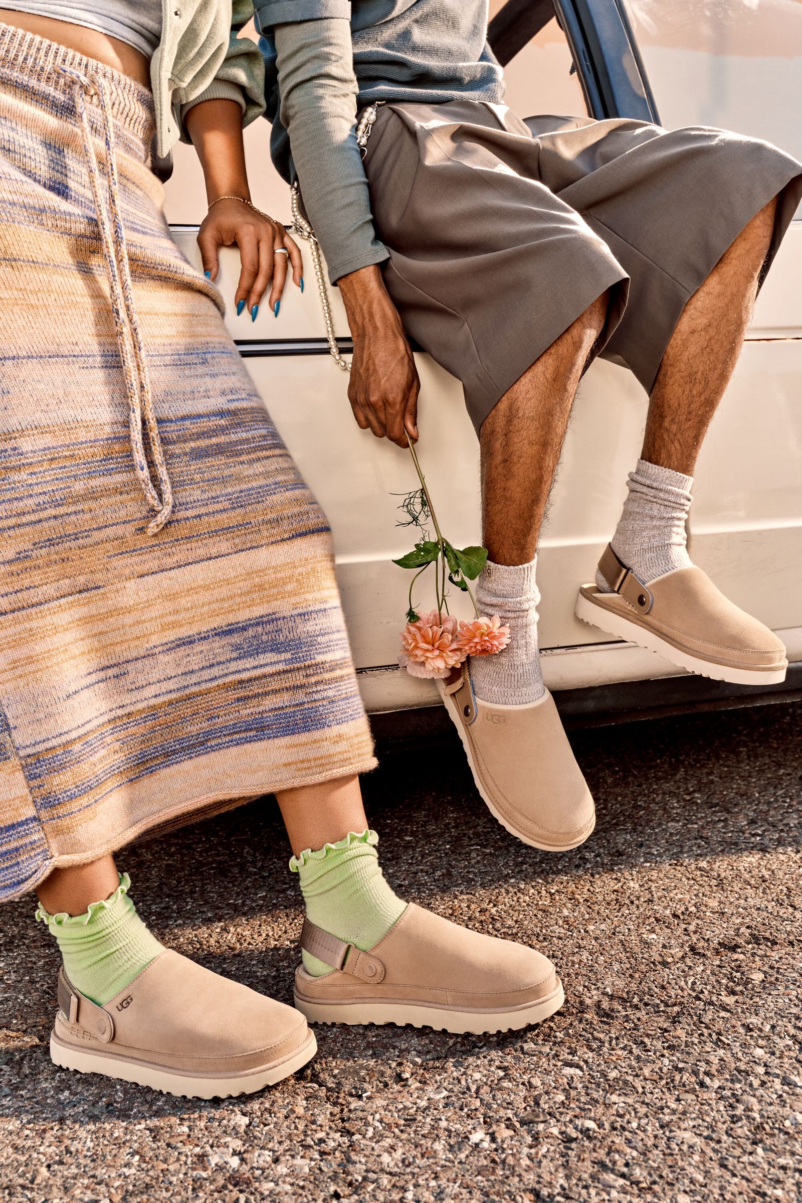 Si adoraste las botas UGG en invierno preprate para sus zuecos de verano