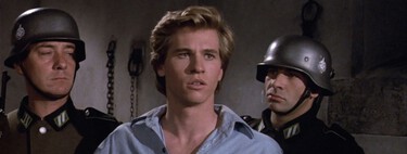 Últimos días para ver gratis la descacharrante sátira de espías y del cine bélico que presentó a Val Kilmer al mundo