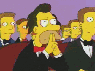 Lenny escuchando pacientemente lo que necesita para tener una carrera como gamer profesional.- Blog Hola Telcel 