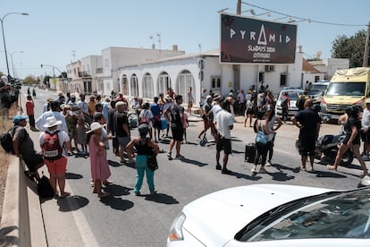 Alrededor de 300 familias han quedado sin vivienda tras el desalojo.