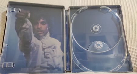 Purple Rain steelbook interior