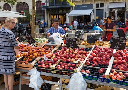 Mercado de la plaza Carnot, Carcasona. 