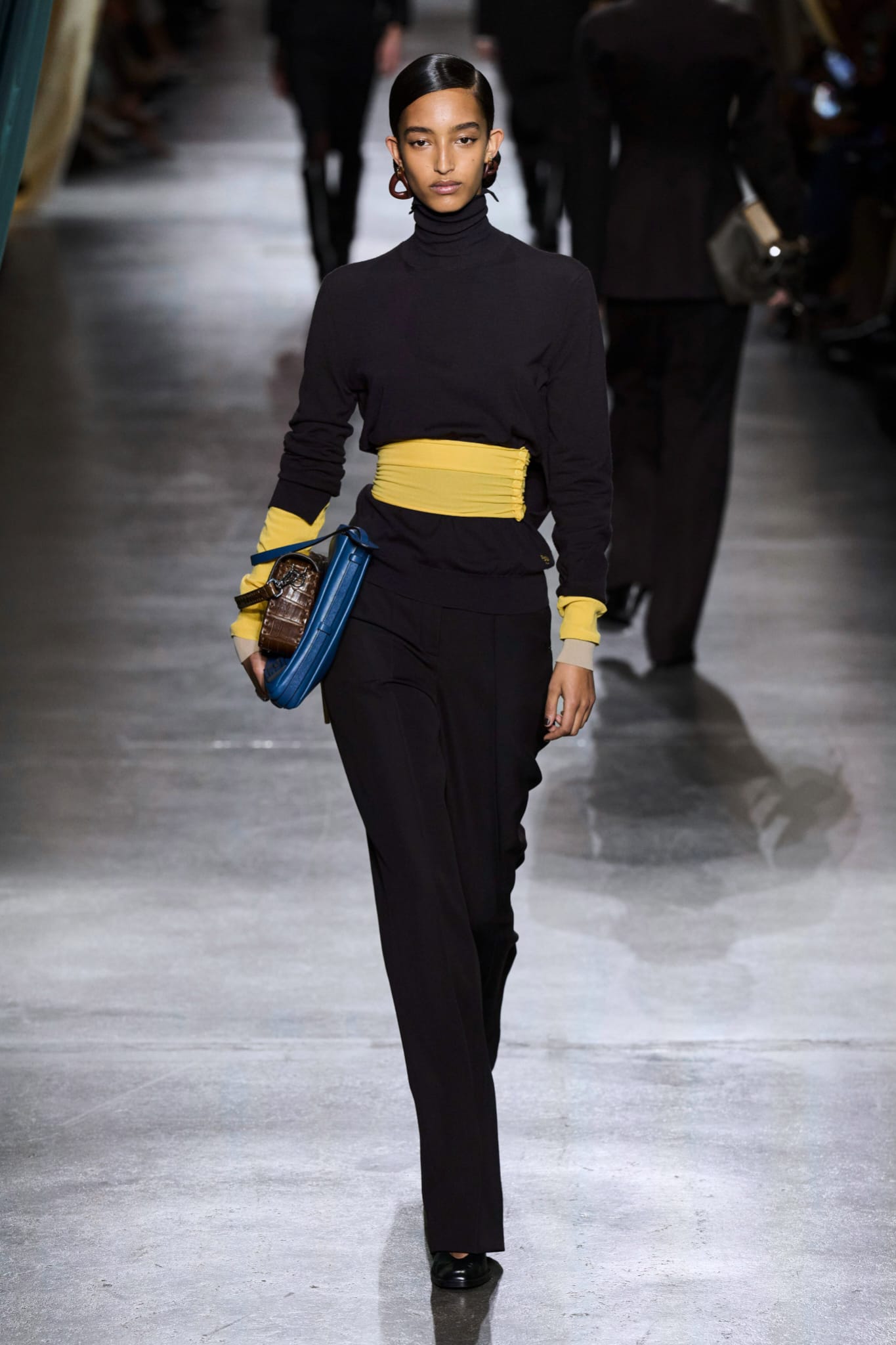 Double bag en la colección otoñoinvierno 2024 de Fendi