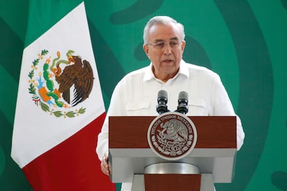El gobernador Rubén Rocha Moya, durante una conferencia, en Culiacán en 2023. 