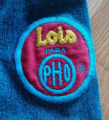 El logo de Lois para Pho.
