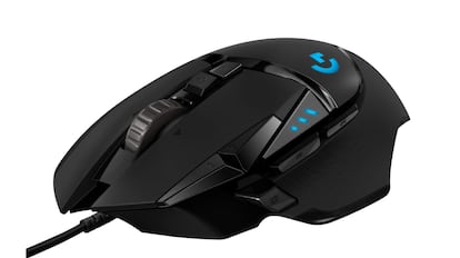 Este tipo de ratón para gamers se vende en color negro, se puede personalizar su peso y tiene 11 botones programables.