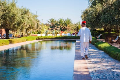 Piscina del hotel Beldi Country Club, diseñado como una aldea tradicional bereber.