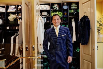 Nicolas Bijan, administrador actual de la marca y fundador de NB44, posa dentro de la tienda, en junio de 2020