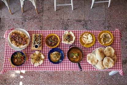 'Lahmacum', 'maafe' de ternera, 'hummus' o 'thieboudinne', entre otros nuevos platos internacionales de la carta de El Machi Ida y Vuelta.