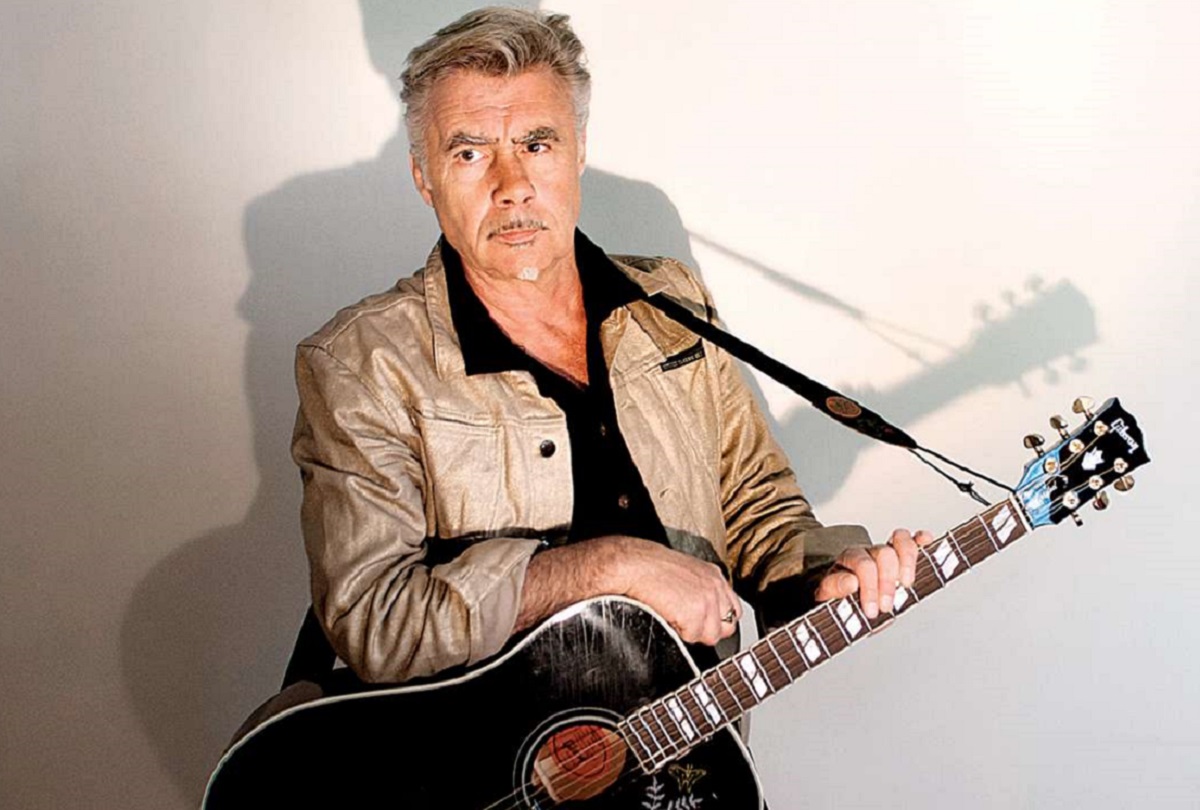 Glen Matlock Interview: “When you're an older bloke you take what comes along and as long as you approach it with a good heart, it all comes out alright in the end” –